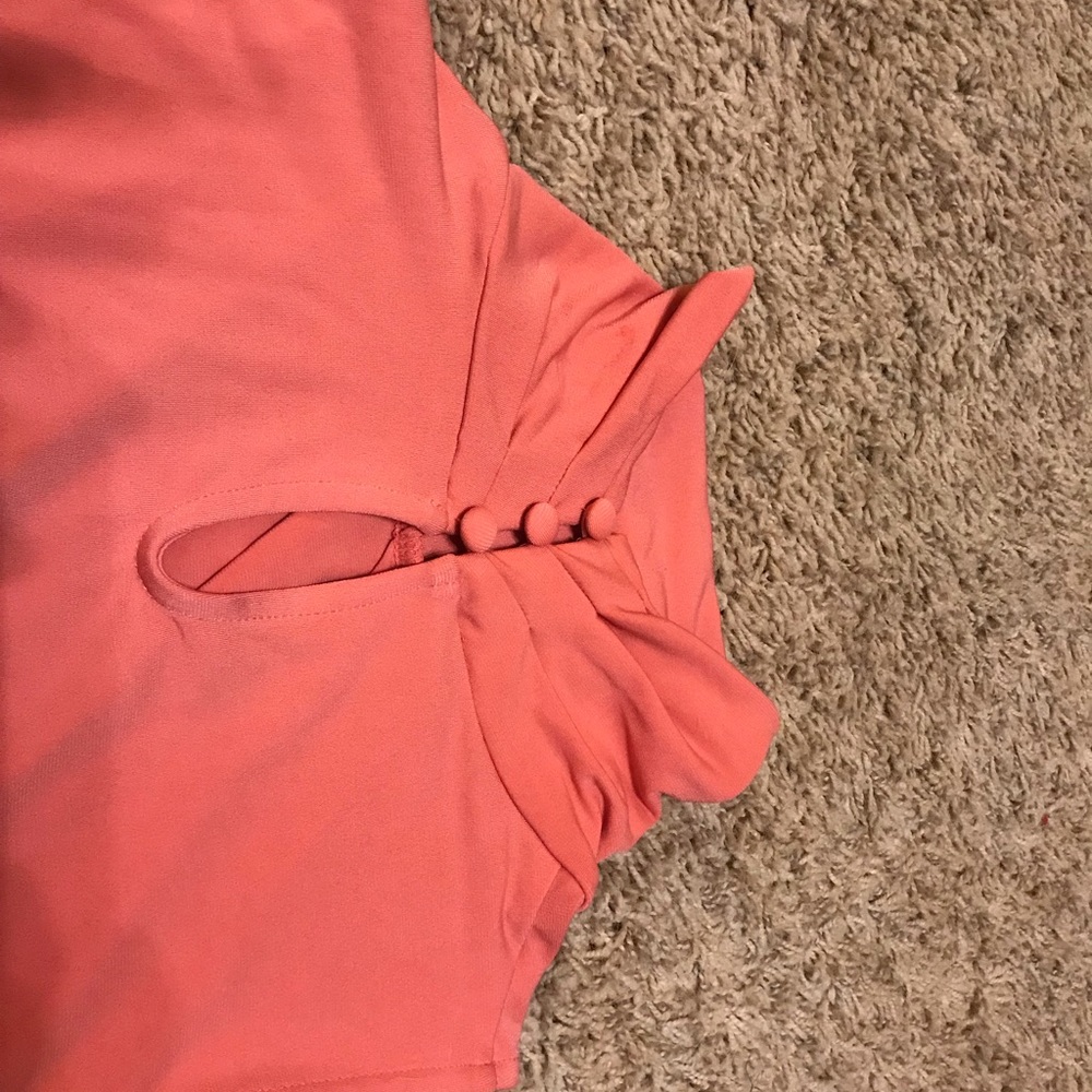Pinky/Mauve mock neck tank w/ button collar detail